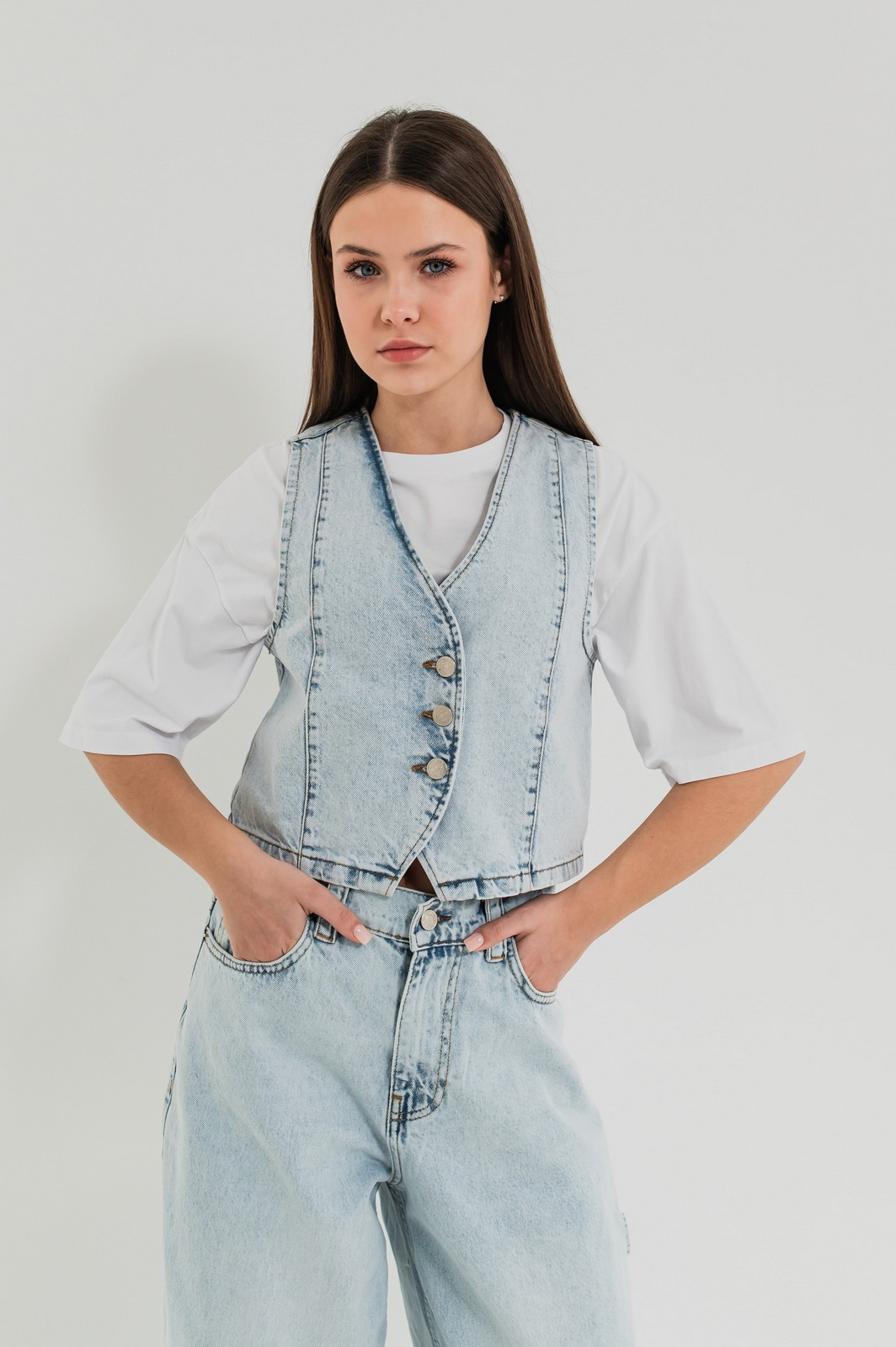 Vest Nona, photo №1